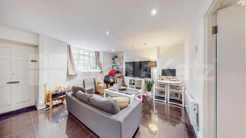 1 bedroom property located in the heart of Angel  Theberton Street, Angel